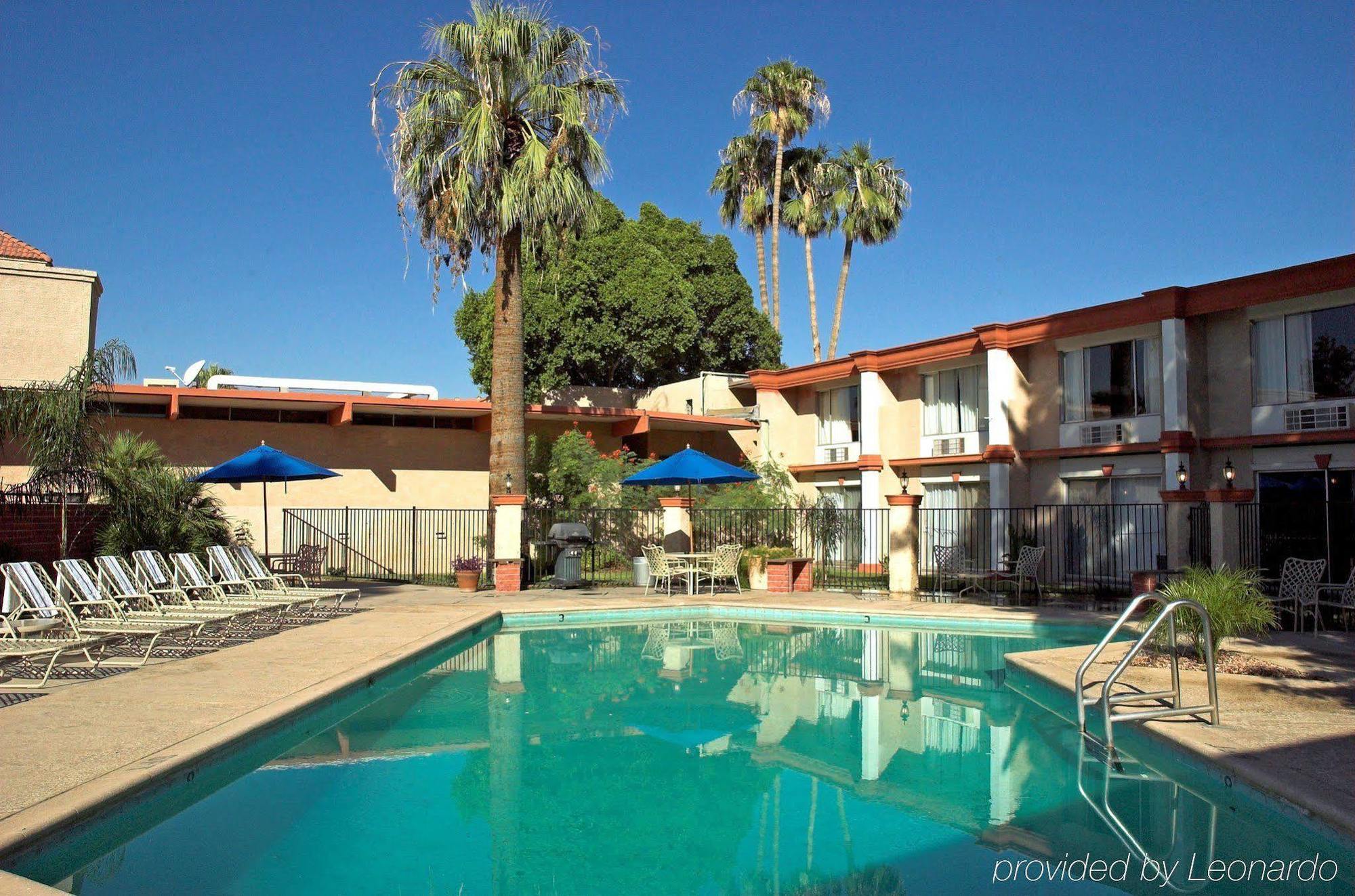Western Phoenix Hotel 3*